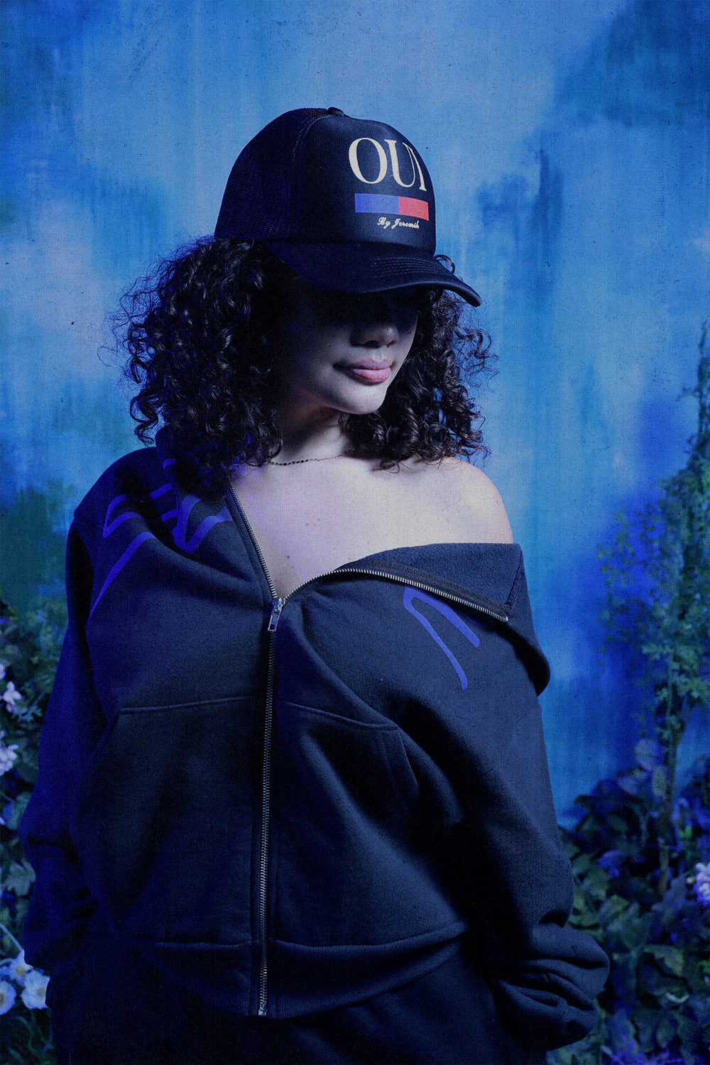 Oui Black Trucker Hat